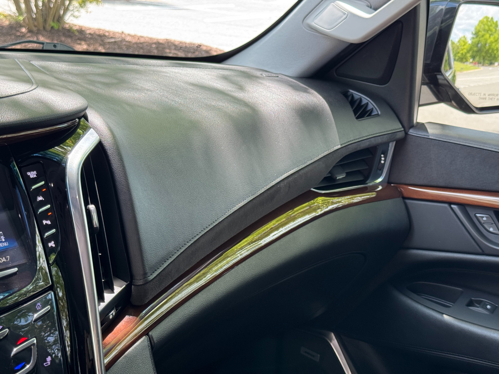 Used 2018 Cadillac ESCALADE ESV LUXURY 4WD 6.2L / NAV / BOSE / SUNROOF / 3-ROW / REARVIEW for sale Sold at Formula Imports in Charlotte NC 28227 36