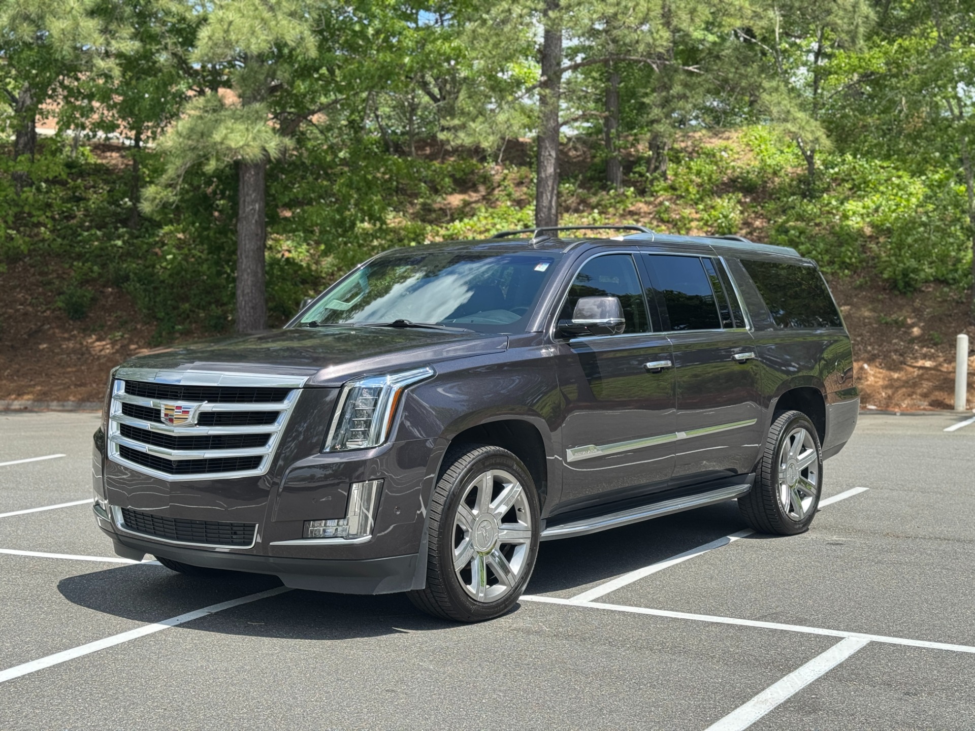 Used 2018 Cadillac ESCALADE ESV LUXURY 4WD 6.2L / NAV / BOSE / SUNROOF / 3-ROW / REARVIEW for sale Sold at Formula Imports in Charlotte NC 28227 4
