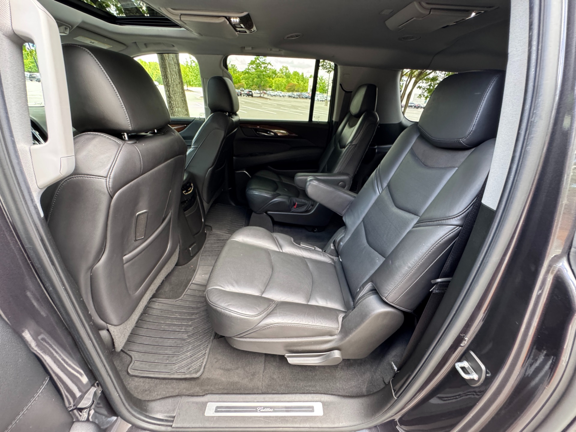 Used 2018 Cadillac ESCALADE ESV LUXURY 4WD 6.2L / NAV / BOSE / SUNROOF / 3-ROW / REARVIEW for sale Sold at Formula Imports in Charlotte NC 28227 42