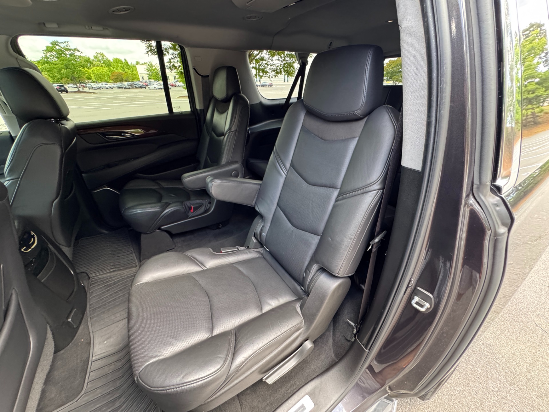 Used 2018 Cadillac ESCALADE ESV LUXURY 4WD 6.2L / NAV / BOSE / SUNROOF / 3-ROW / REARVIEW for sale Sold at Formula Imports in Charlotte NC 28227 43