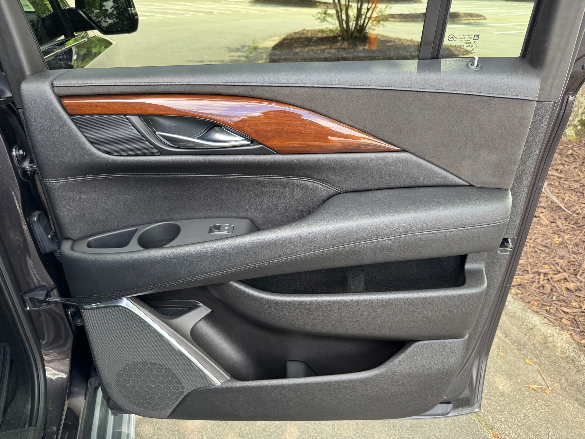 Used 2018 Cadillac Escalade ESV LUXURY REAR ENTERTAINMENT, DVD , BUCKETS for sale Sold at Formula Imports in Charlotte NC 28227 57