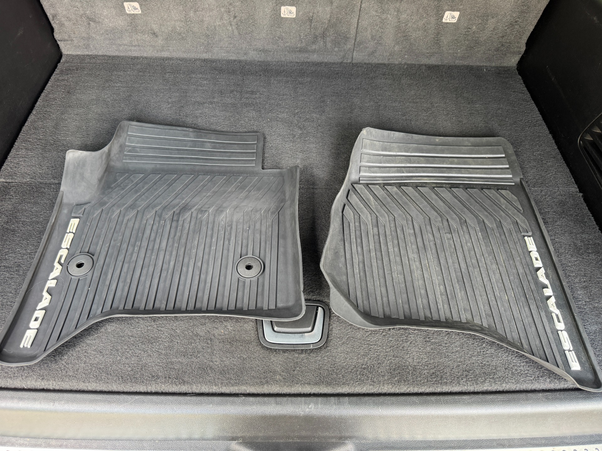 Used 2018 Cadillac Escalade ESV LUXURY REAR ENTERTAINMENT, DVD , BUCKETS for sale Sold at Formula Imports in Charlotte NC 28227 63