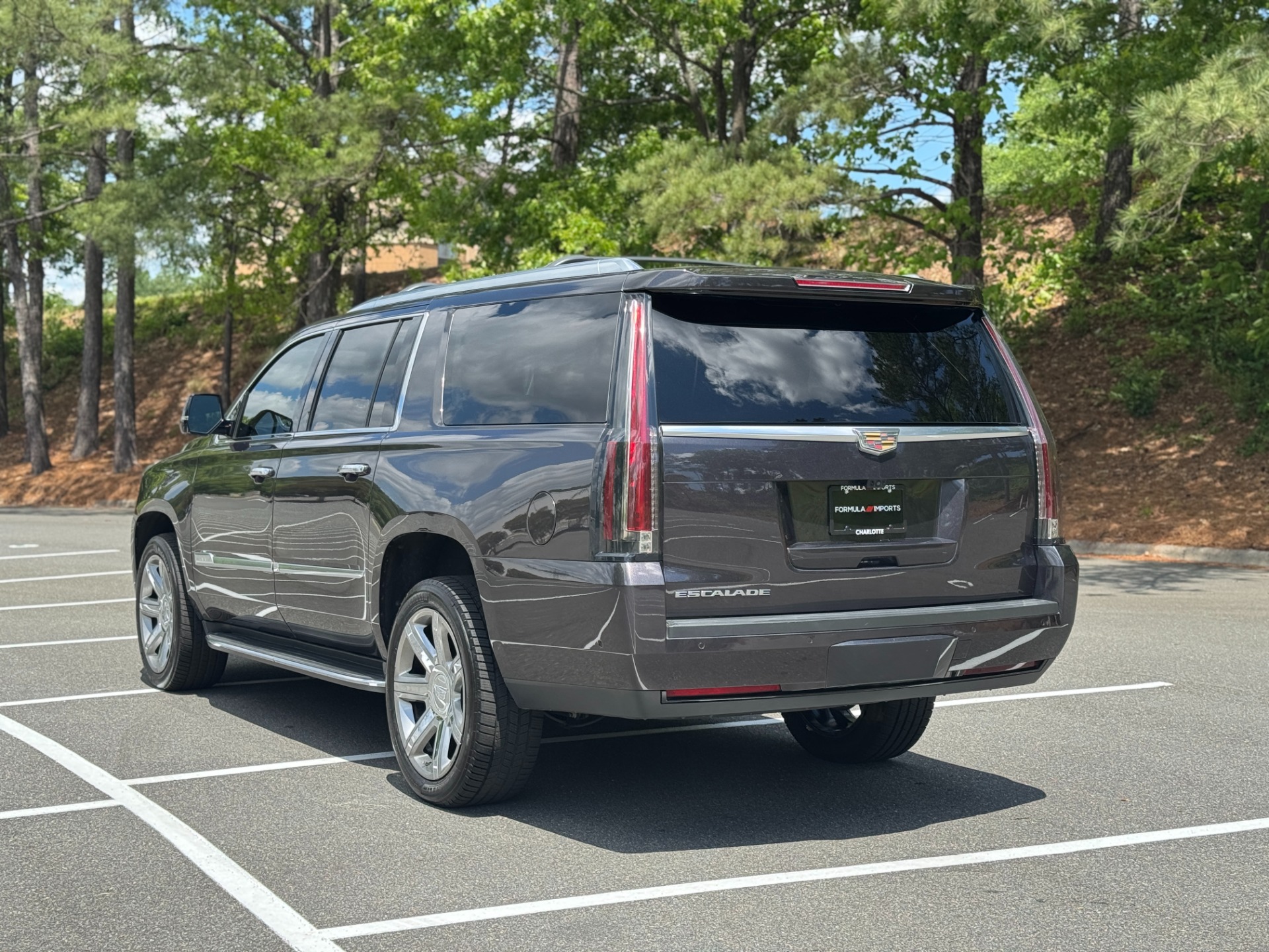 Used 2018 Cadillac Escalade ESV LUXURY REAR ENTERTAINMENT, DVD , BUCKETS for sale Sold at Formula Imports in Charlotte NC 28227 8