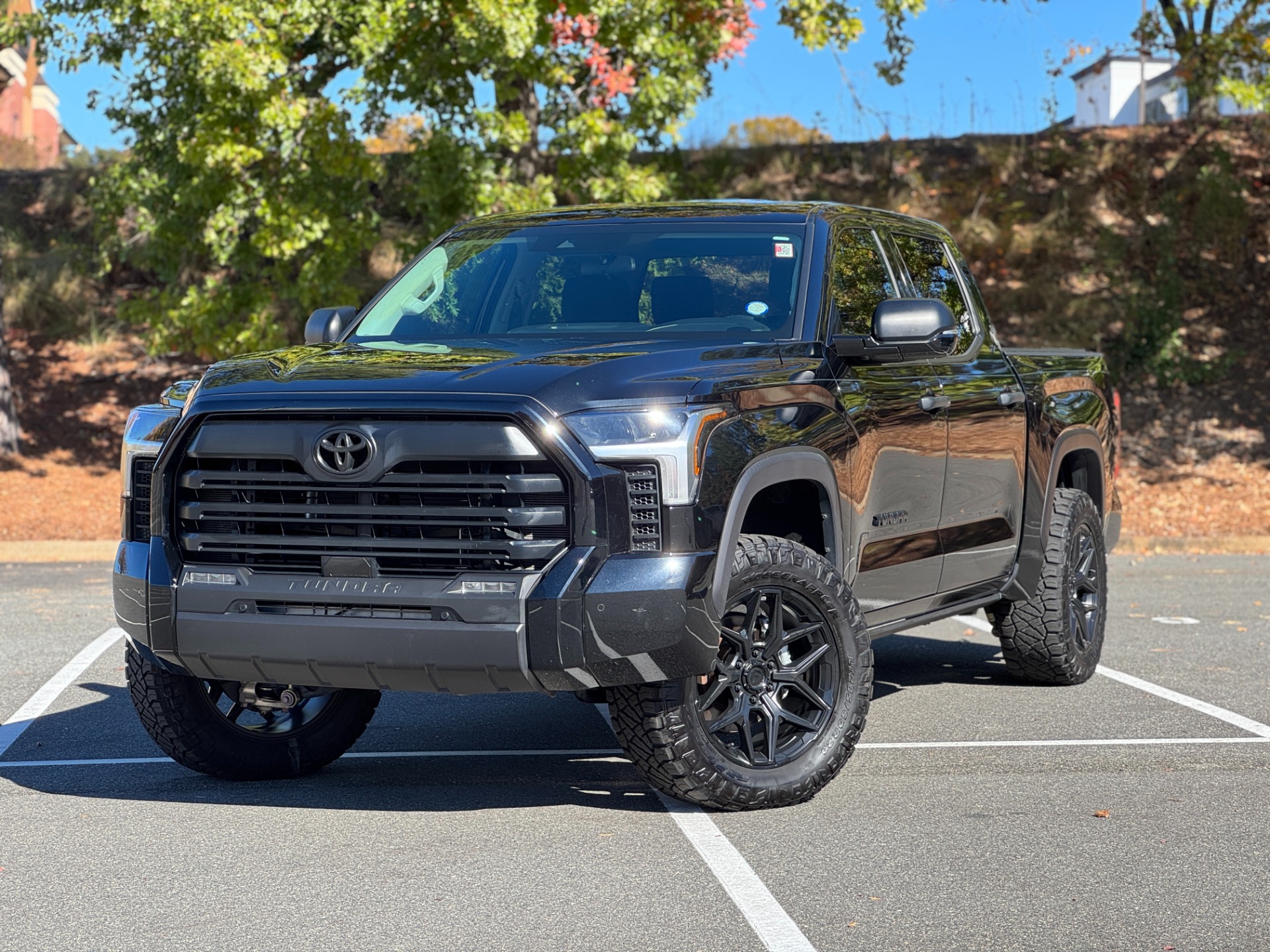 Used 2022 Toyota Tundra 4WD SR5 XP PACK / 20IN TRD WHEELS / BLIND SPOT MONITORING for sale Sold at Formula Imports in Charlotte NC 28227 1
