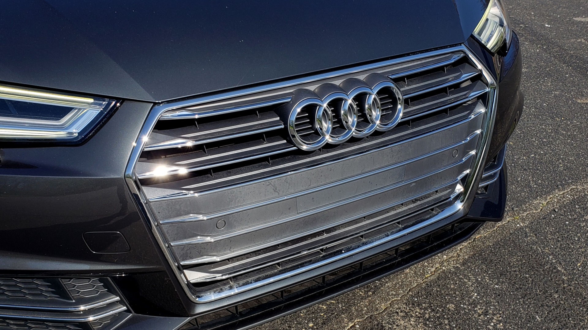 Used 2017 Audi A4 PREMIUM PLUS 2.0T S-TRONIC / NAV / SUNROOF / REARVIEW for sale Sold at Formula Imports in Charlotte NC 28227 26