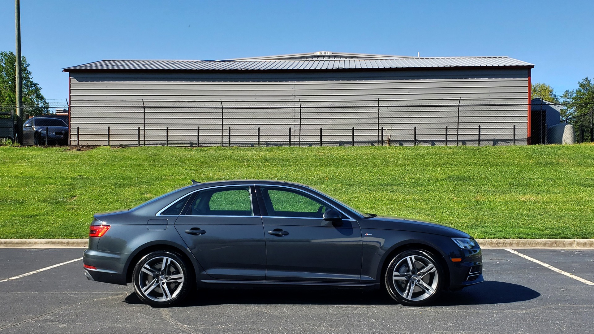 Used 2017 Audi A4 PREMIUM PLUS 2.0T S-TRONIC / NAV / SUNROOF / REARVIEW for sale Sold at Formula Imports in Charlotte NC 28227 5