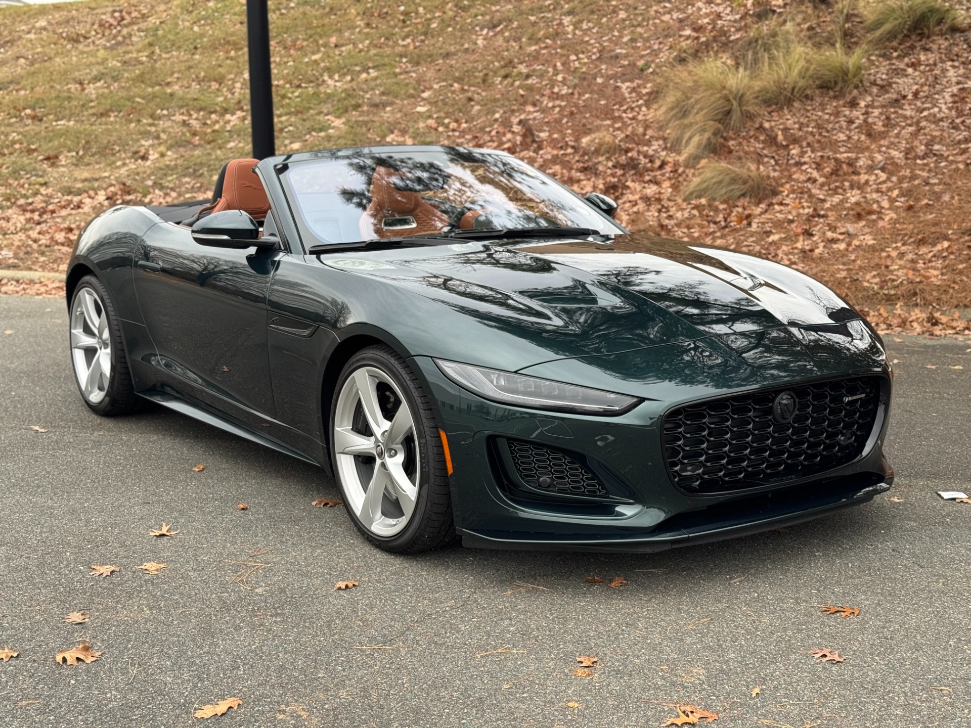 Used 2024 Jaguar F-TYPE Convertible P450 R-Dynamic RWD BRITISH RACING GREEN / MERIDIAN SOUND for sale Sold at Formula Imports in Charlotte NC 28227 16