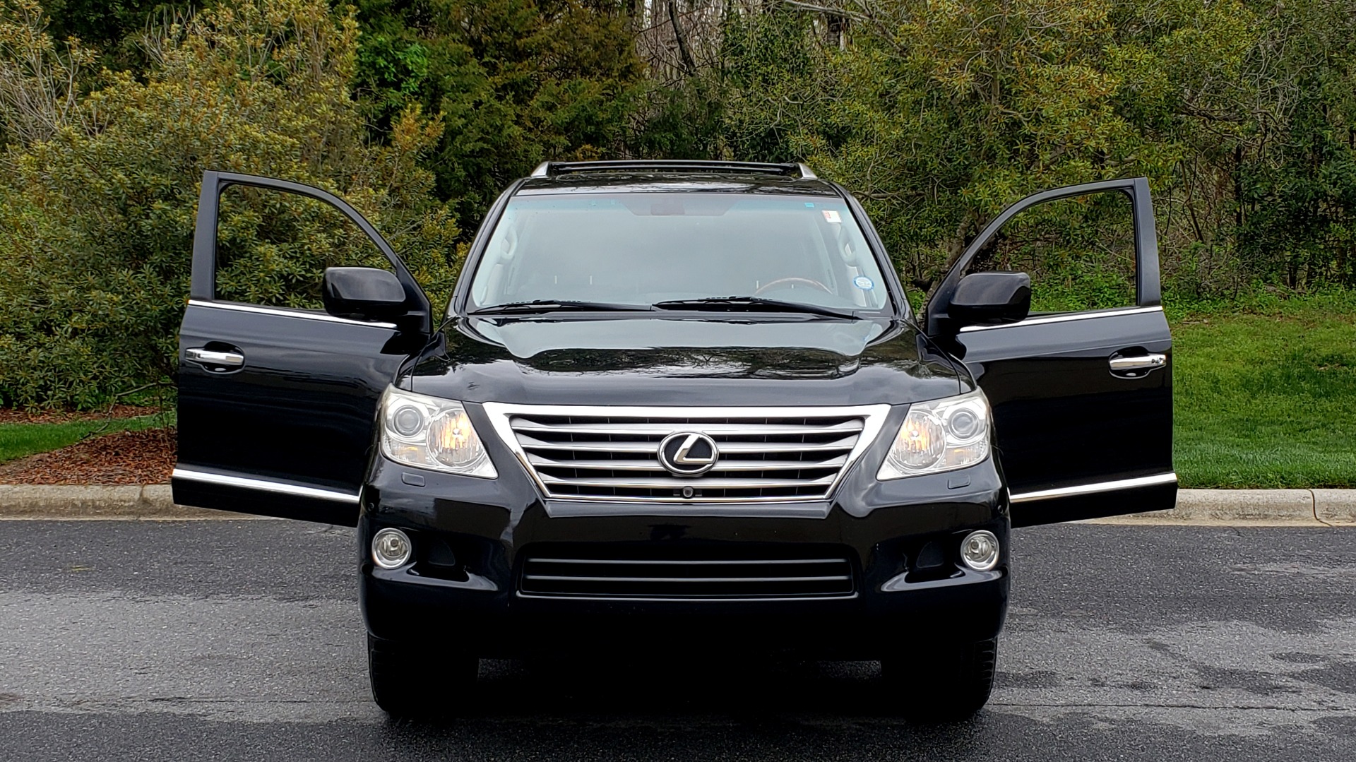 Used 2008 Lexus LX 570 for sale Sold at Formula Imports in Charlotte NC 28227 20