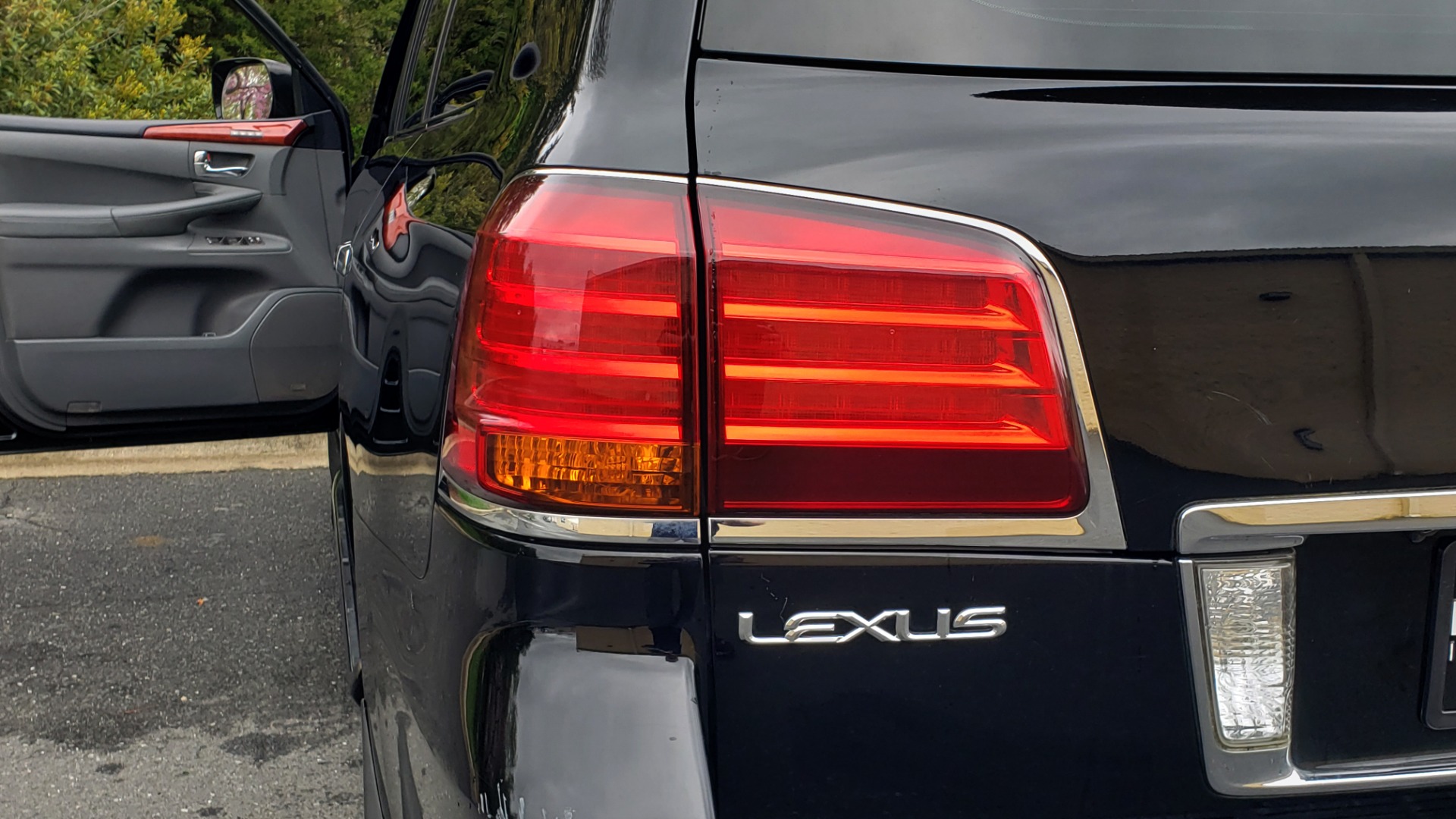 Used 2008 Lexus LX 570 for sale Sold at Formula Imports in Charlotte NC 28227 29