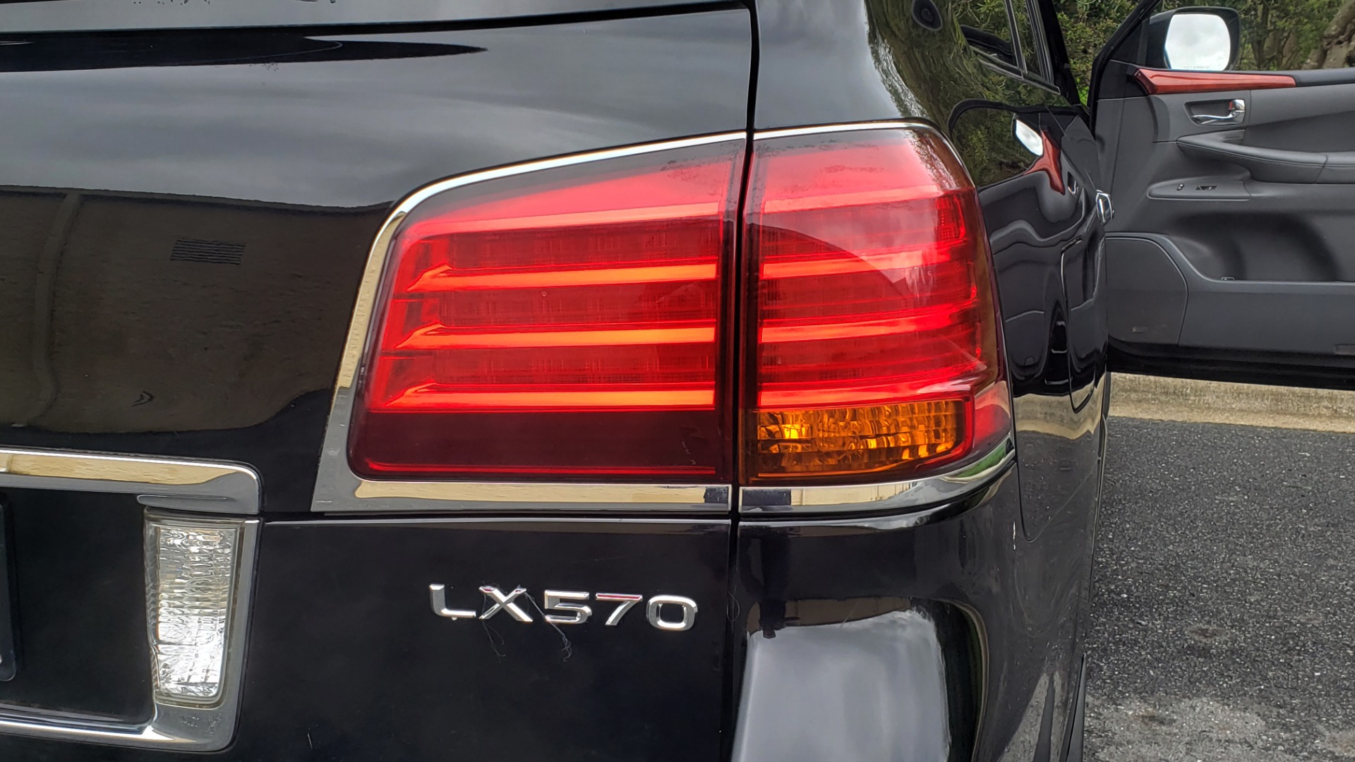 Used 2008 Lexus LX 570 for sale Sold at Formula Imports in Charlotte NC 28227 30