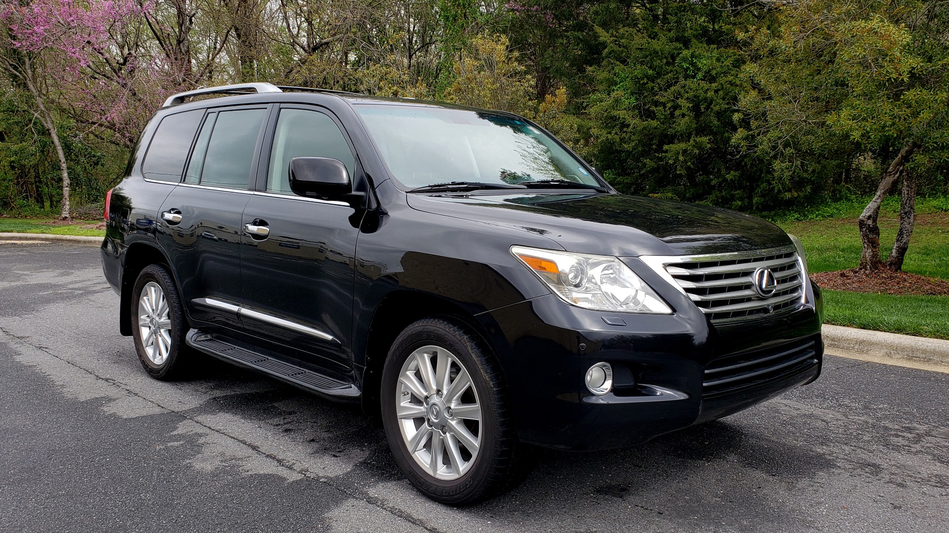 Used 2008 Lexus LX 570 for sale Sold at Formula Imports in Charlotte NC 28227 4