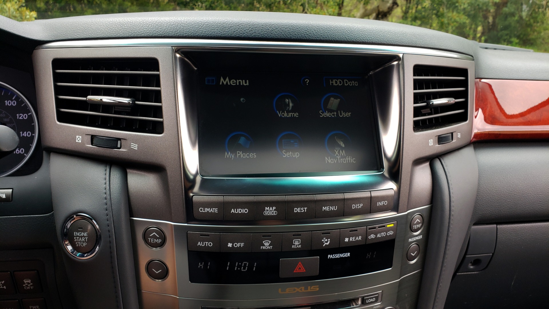 Used 2008 Lexus LX 570 4WD / TECH PKG / NAV / SUNROOF / MARK LEVINSON / PARK ASST for sale $22,995 at Formula Imports in Charlotte NC 28227 48
