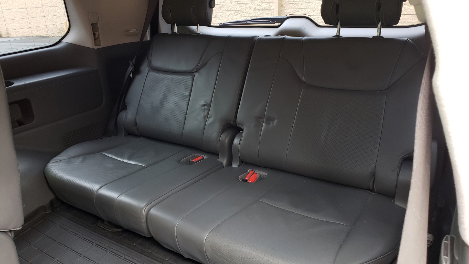 Used 2008 Lexus LX 570 for sale Sold at Formula Imports in Charlotte NC 28227 64