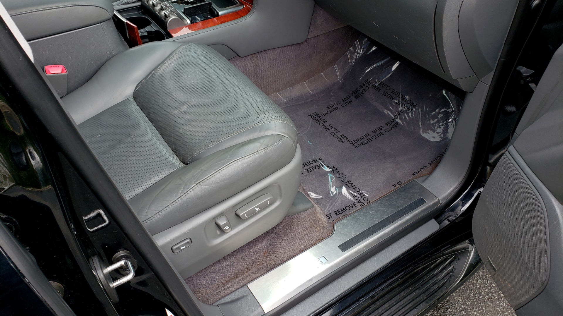 Used 2008 Lexus LX 570 for sale Sold at Formula Imports in Charlotte NC 28227 69