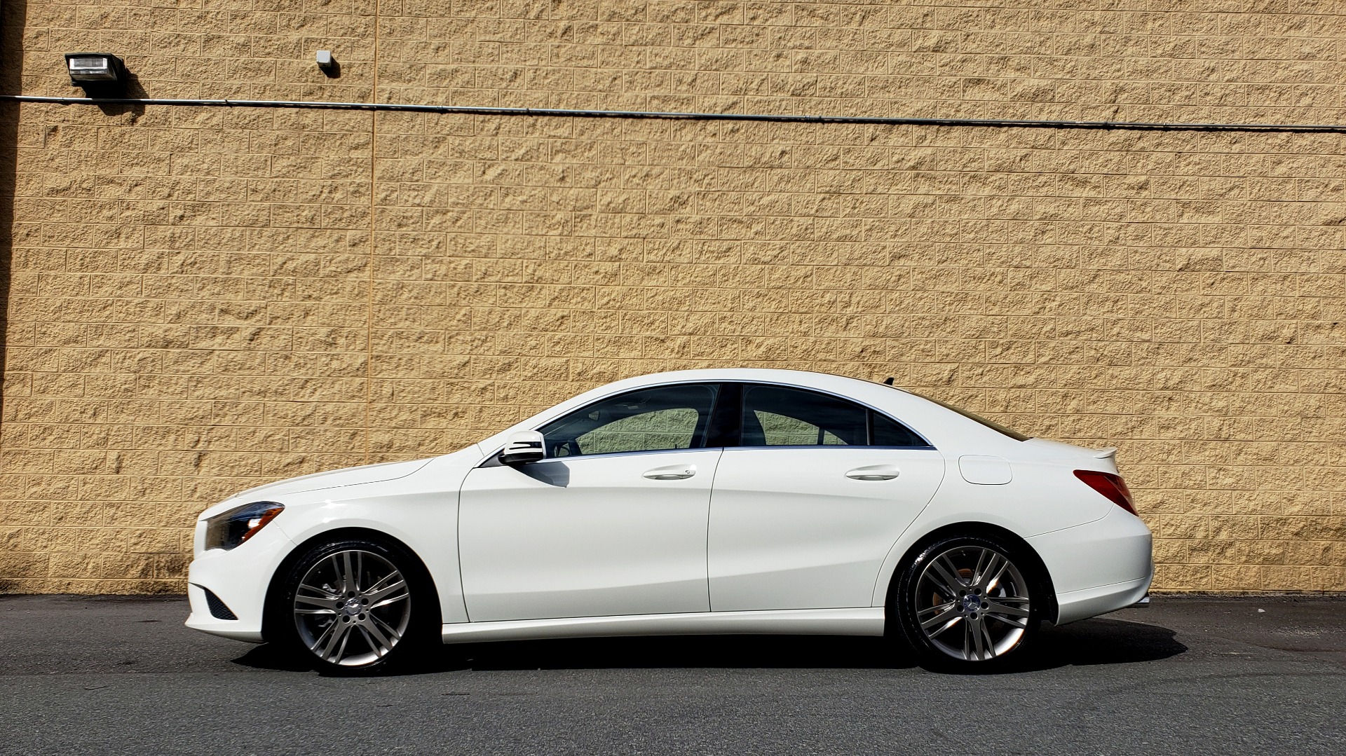 Used 2015 Mercedes-Benz CLA-Class CLA250 / FWD / SUNROOF / SPORT SUSP / CAMERA for sale Sold at Formula Imports in Charlotte NC 28227 2
