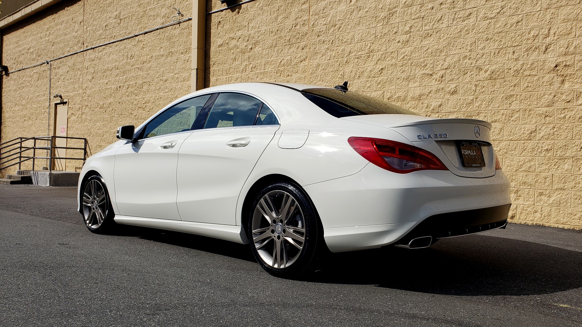 Used 2015 Mercedes-Benz CLA-Class CLA250 / FWD / SUNROOF / SPORT SUSP / CAMERA for sale Sold at Formula Imports in Charlotte NC 28227 3
