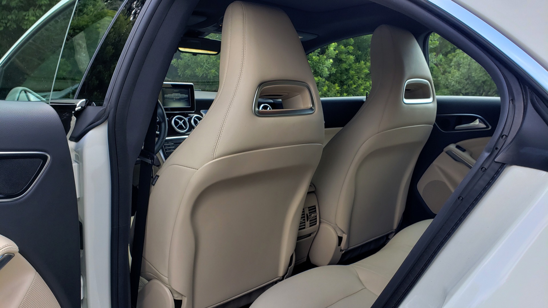 Used 2015 Mercedes-Benz CLA-Class CLA250 / FWD / SUNROOF / SPORT SUSP / CAMERA for sale Sold at Formula Imports in Charlotte NC 28227 53