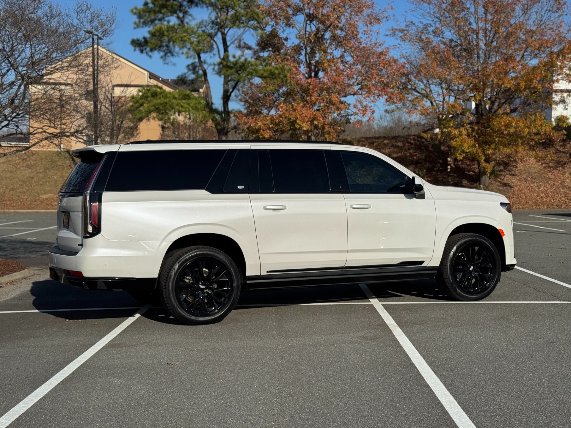 Used 2023 Cadillac Escalade ESV 4WD Sport REAR ENT SYS / AKG SOUND ...