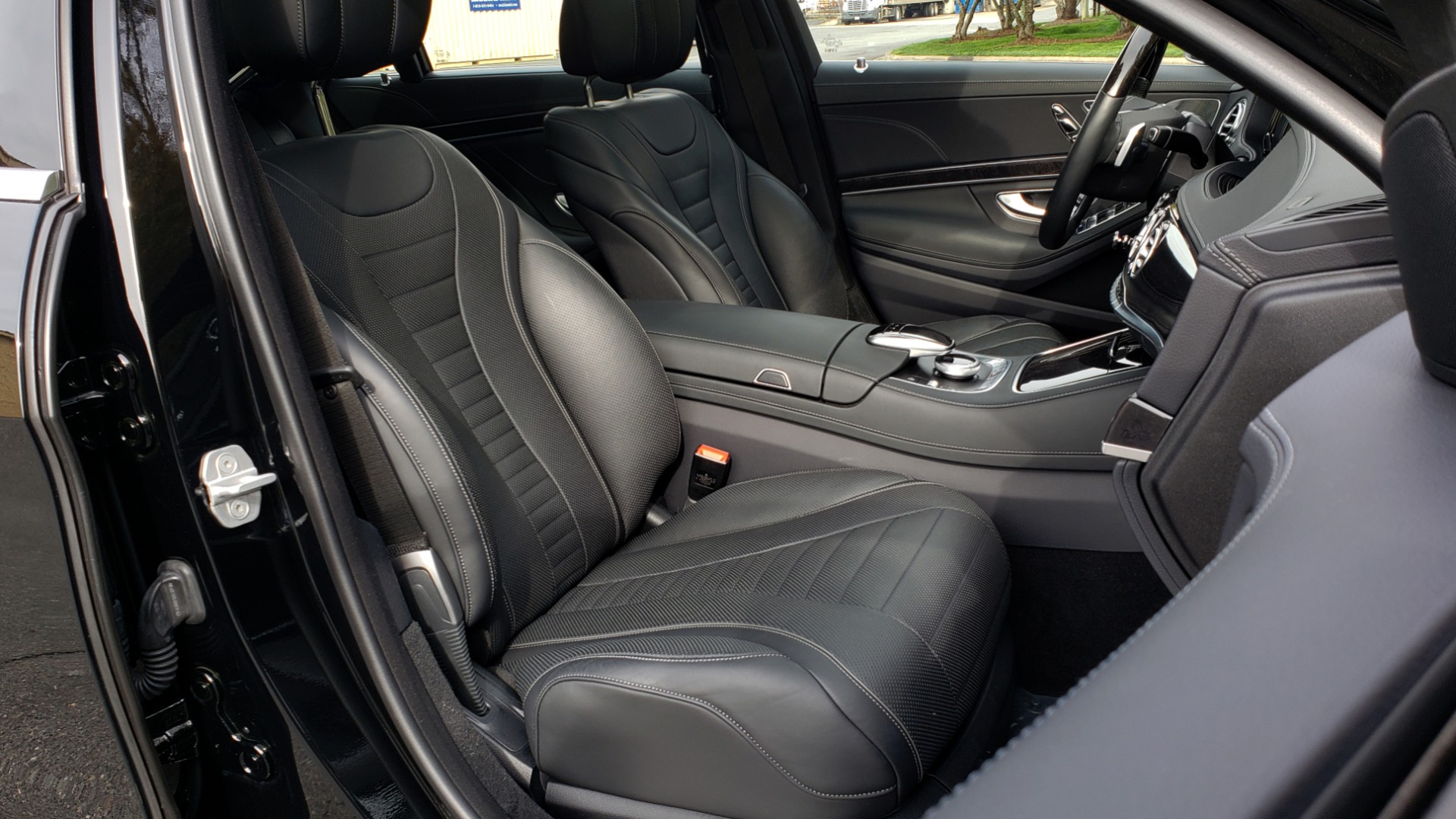 Used 2017 Mercedes-Benz S-CLASS S 550 4MATIC SPORT / PREM PKG / WARMTH & COMFORT / KEYLESS-GO for sale Sold at Formula Imports in Charlotte NC 28227 76