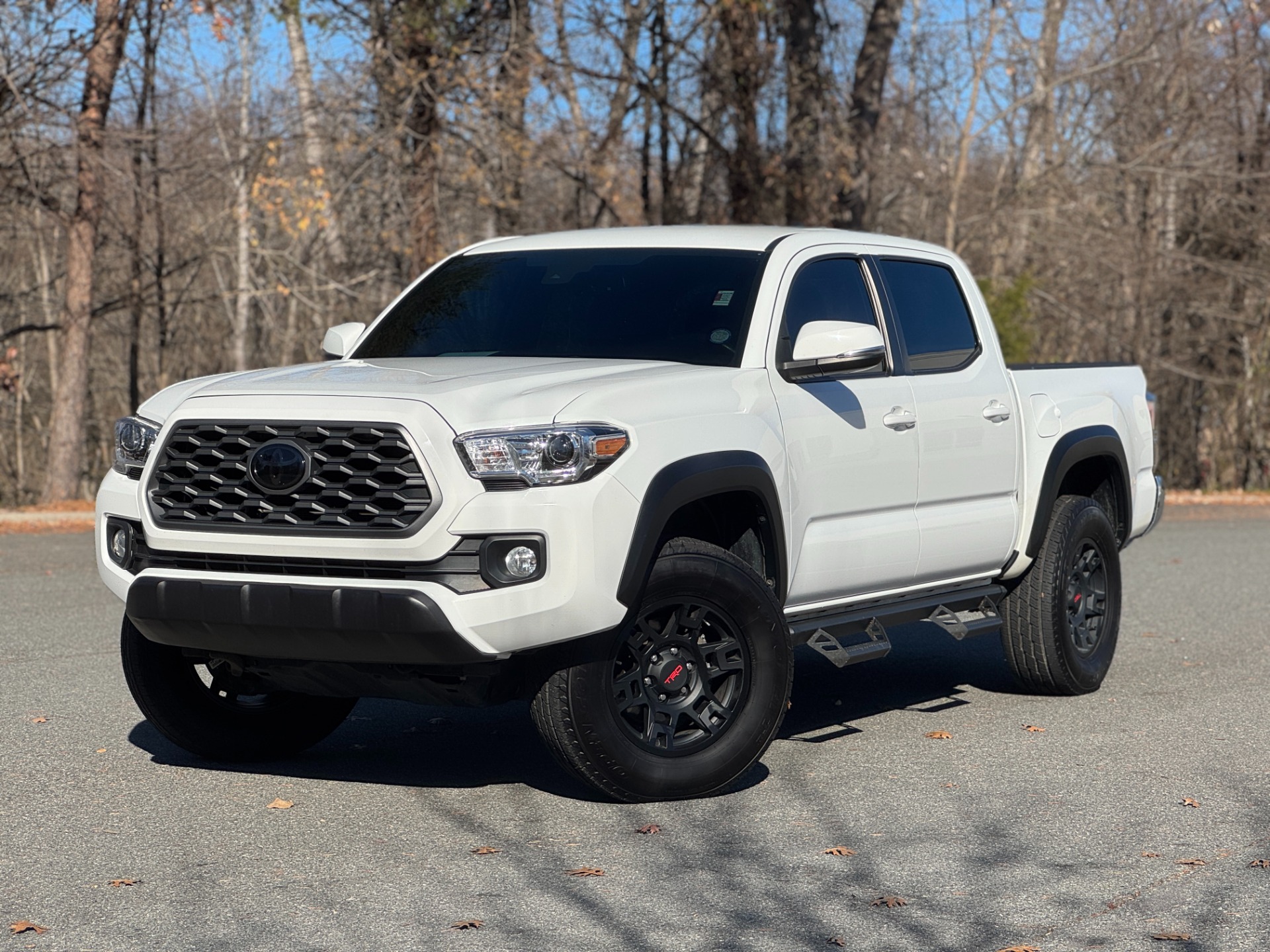 Used 2023 Toyota Tacoma TRD Off Road TRD OFF ROAD / 17IN WHEELS / CARPLAY / SAFETYSENSE for sale Sold at Formula Imports in Charlotte NC 28227 1