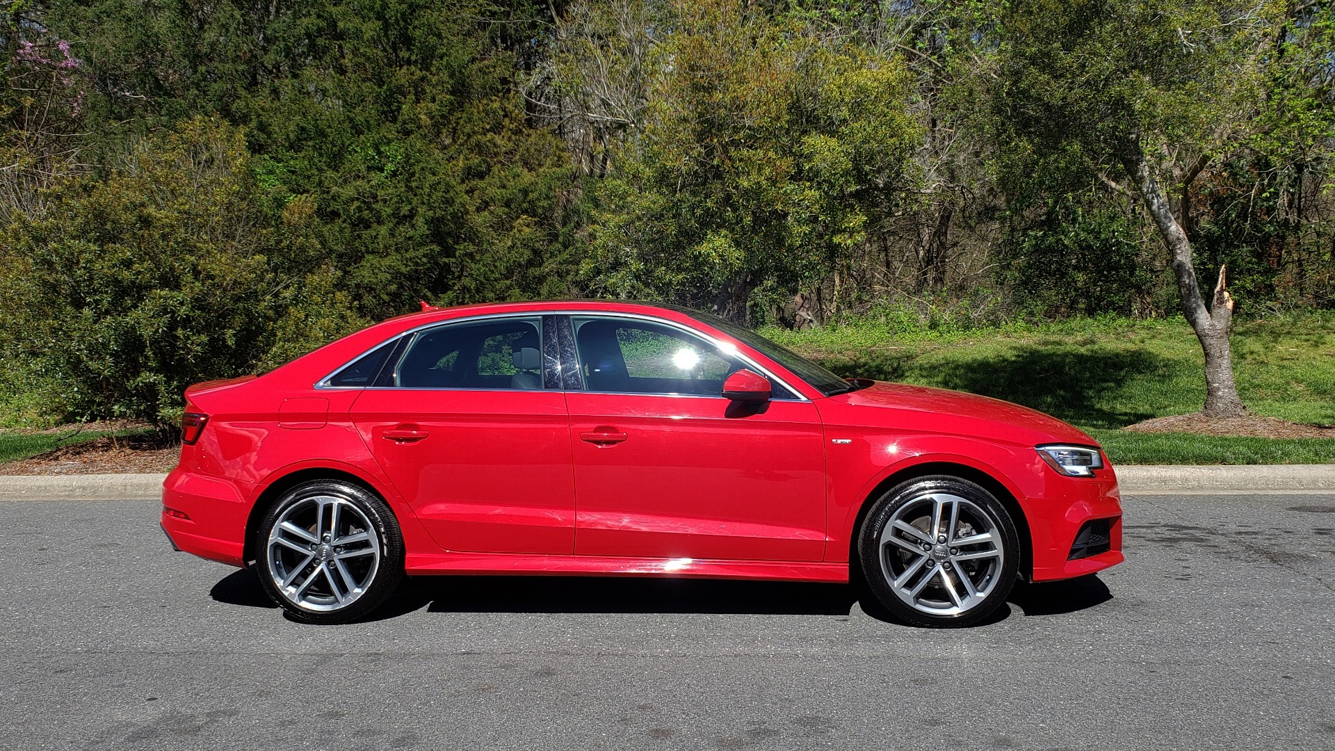 Used 2017 Audi A3 SEDAN PREMIUM PLUS / S-TRONIC / NAV / TECH / SUNROOF / REARVIEW for sale Sold at Formula Imports in Charlotte NC 28227 5