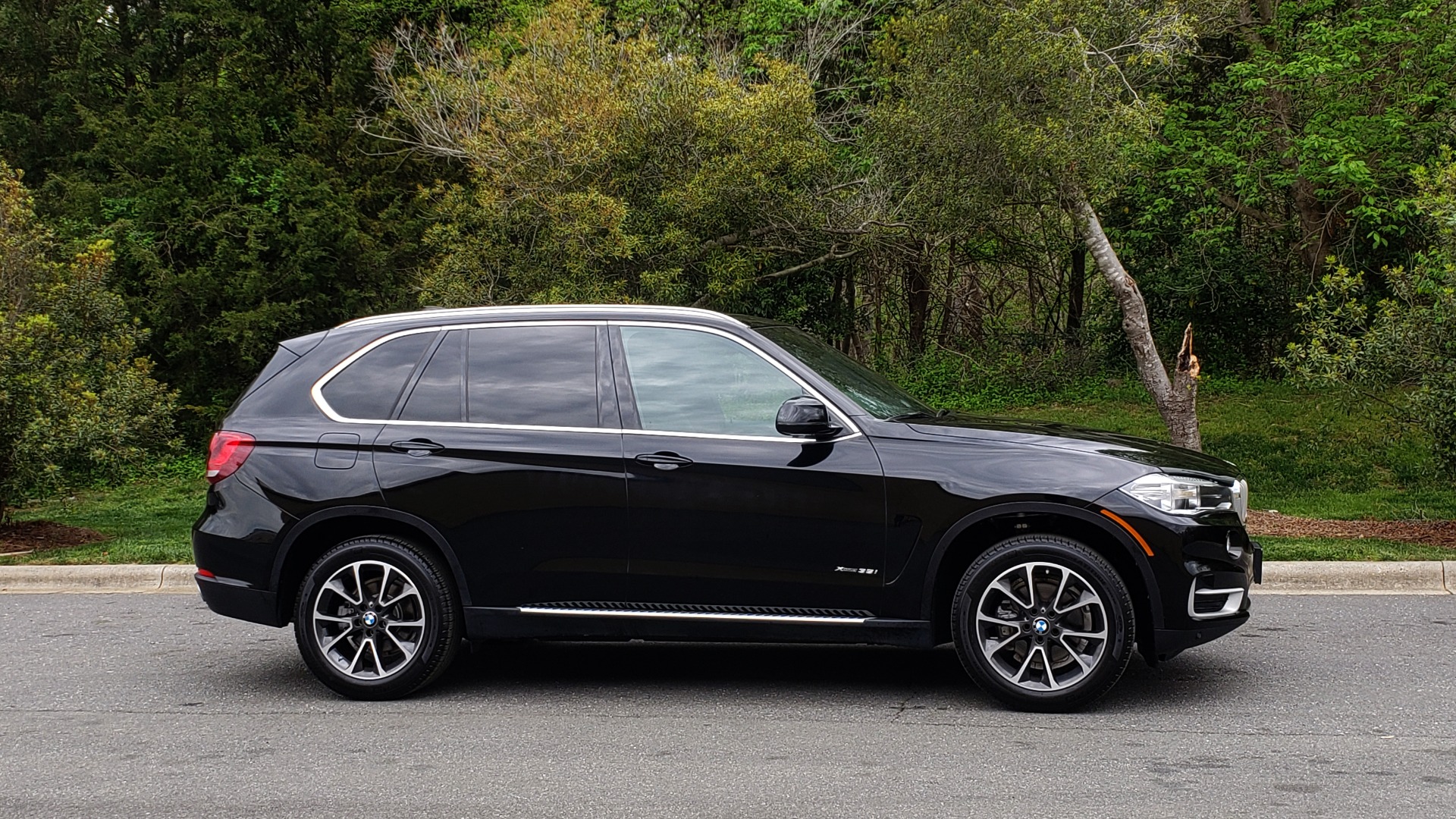 Used 2017 BMW X5 XDRIVE35I / NAV / SUNROOF / REARVIEW / HTD STS for sale Sold at Formula Imports in Charlotte NC 28227 10