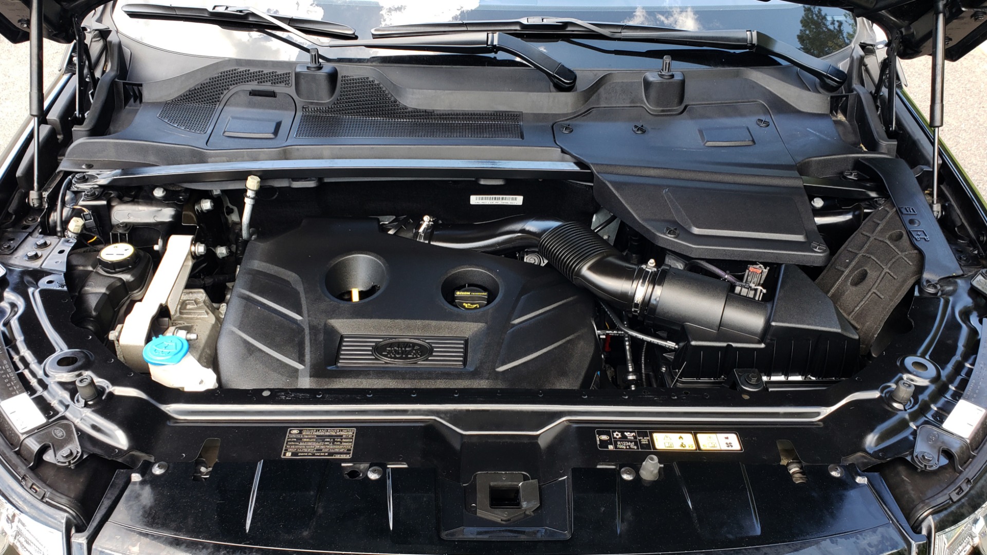 Used 2017 Land Rover DISCOVERY SPORT HSE / NAV / PANO-ROOF / REARVIEW / HTD STS / LANE DEPART for sale Sold at Formula Imports in Charlotte NC 28227 11