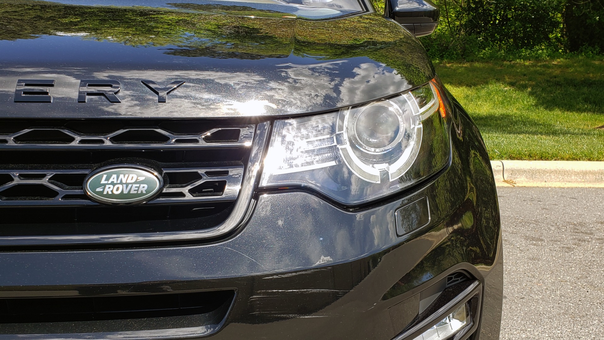 Used 2017 Land Rover DISCOVERY SPORT HSE / NAV / PANO-ROOF / REARVIEW / HTD STS / LANE DEPART for sale Sold at Formula Imports in Charlotte NC 28227 24