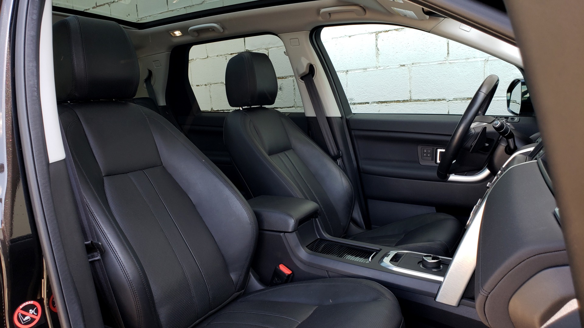 Used 2017 Land Rover DISCOVERY SPORT HSE / NAV / PANO-ROOF / REARVIEW / HTD STS / LANE DEPART for sale Sold at Formula Imports in Charlotte NC 28227 67