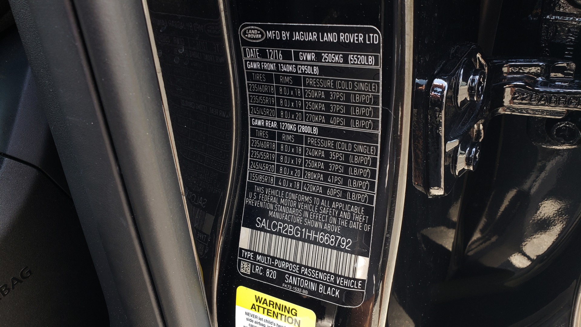 Used 2017 Land Rover DISCOVERY SPORT HSE / NAV / PANO-ROOF / REARVIEW / HTD STS / LANE DEPART for sale Sold at Formula Imports in Charlotte NC 28227 86