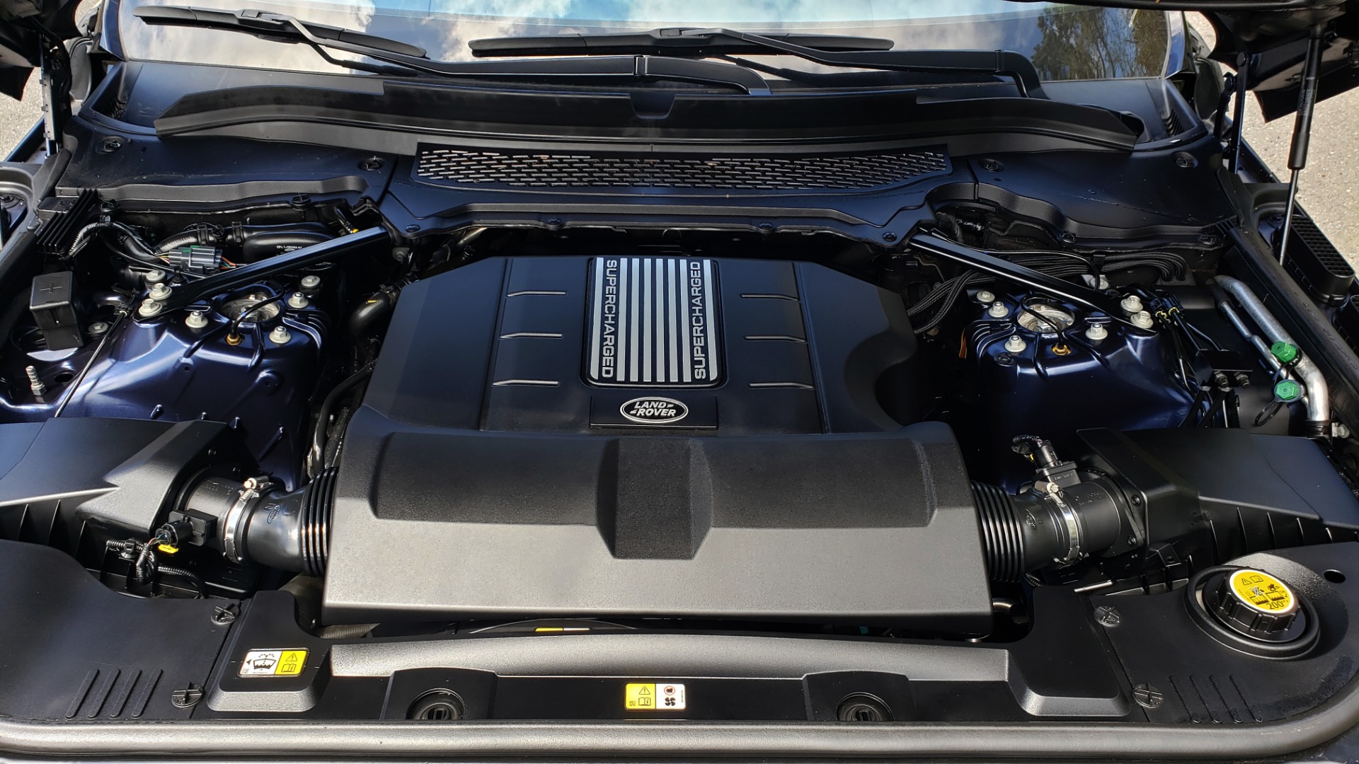 Used 2016 Land Rover RANGE ROVER SPORT SC V6 HSE / 4WD / NAV / PANO-ROOF / REARVIEW / CLIMATE & VISIBILITY for sale Sold at Formula Imports in Charlotte NC 28227 14