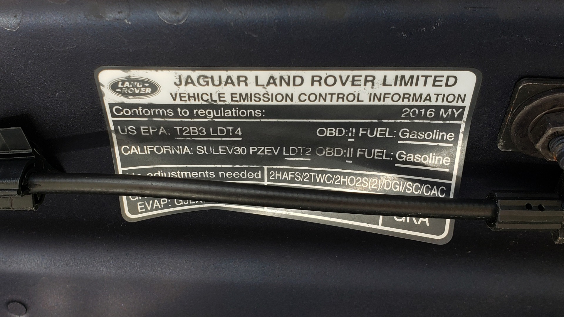 Used 2016 Land Rover RANGE ROVER SPORT SC V6 HSE / 4WD / NAV / PANO-ROOF / REARVIEW / CLIMATE & VISIBILITY for sale Sold at Formula Imports in Charlotte NC 28227 16