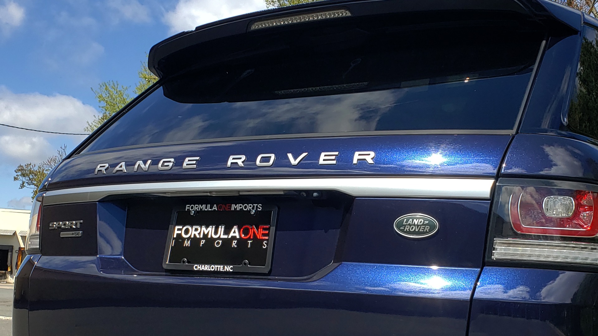 Used 2016 Land Rover RANGE ROVER SPORT SC V6 HSE / 4WD / NAV / PANO-ROOF / REARVIEW / CLIMATE & VISIBILITY for sale Sold at Formula Imports in Charlotte NC 28227 34