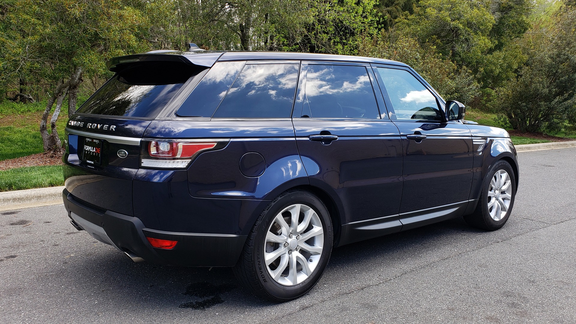 Used 2016 Land Rover RANGE ROVER SPORT SC V6 HSE / 4WD / NAV / PANO-ROOF / REARVIEW / CLIMATE & VISIBILITY for sale Sold at Formula Imports in Charlotte NC 28227 6