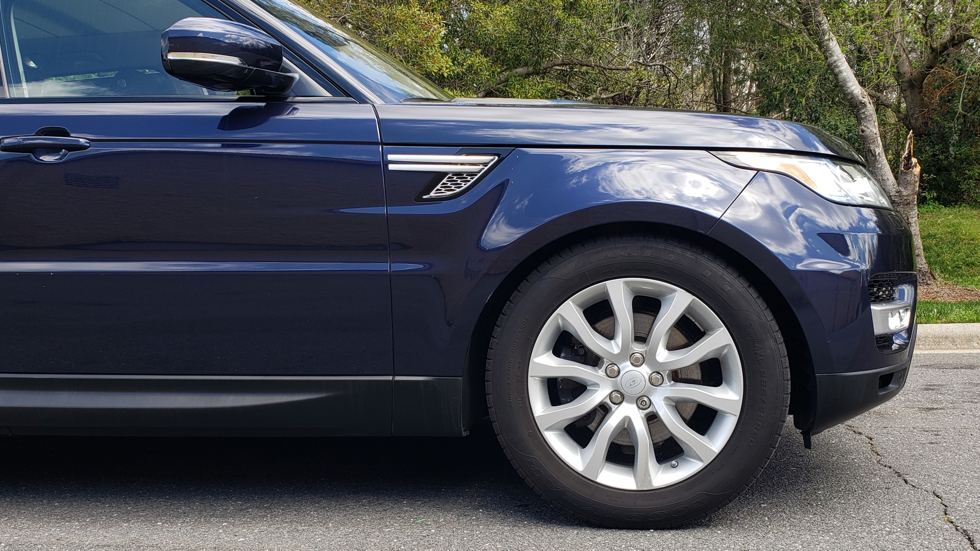 Used 2016 Land Rover RANGE ROVER SPORT SC V6 HSE / 4WD / NAV / PANO-ROOF / REARVIEW / CLIMATE & VISIBILITY for sale Sold at Formula Imports in Charlotte NC 28227 86