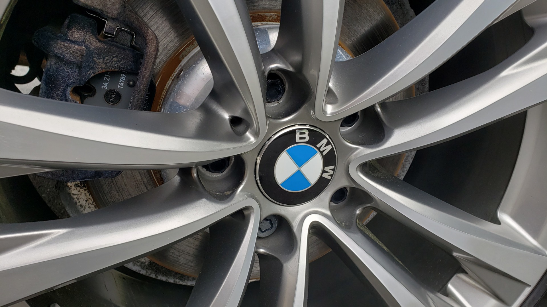 Used 2016 BMW 5 SERIES 528I XDRIVE SPECIAL EDITION / NAV / SUNROOF /HTD STS / REARVIEW for sale Sold at Formula Imports in Charlotte NC 28227 86