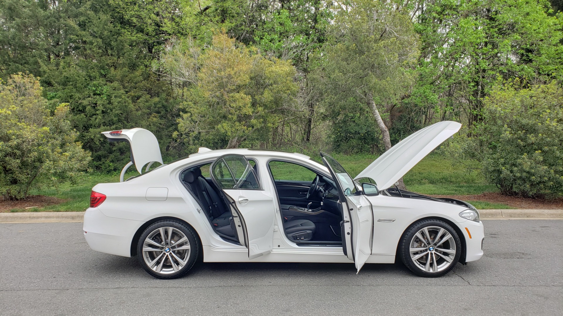 Used 2016 BMW 5 SERIES 528I XDRIVE SPECIAL EDITION / NAV / SUNROOF /HTD STS / REARVIEW for sale Sold at Formula Imports in Charlotte NC 28227 9