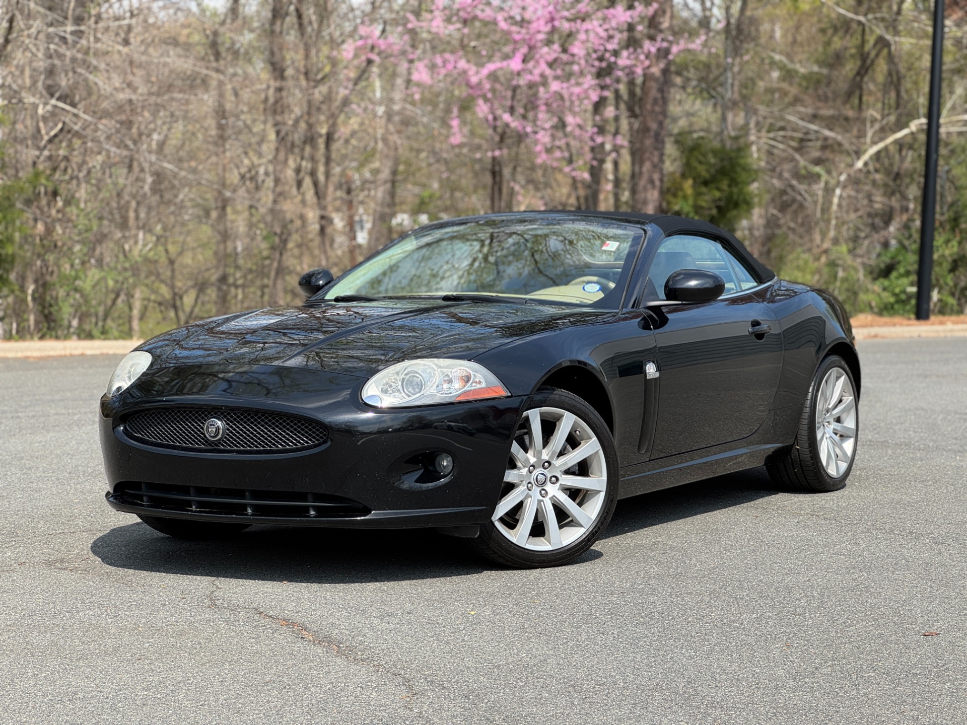 Used 2008 Jaguar XK 4.2L V8 / POWER SOFT TOP / 18IN WHEELS for sale $10,800 at Formula Imports in Charlotte NC 28227 1