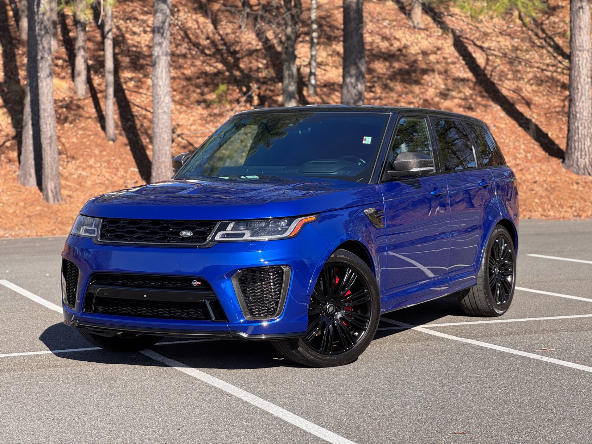 Used 2019 Land Rover Range Rover Sport V8 Supercharged SVR CARBON FIBER PACK / DRIVE PRO PACK / HEAD-UP DISPLAY for sale $48,995 at Formula Imports in Charlotte NC 28227 1