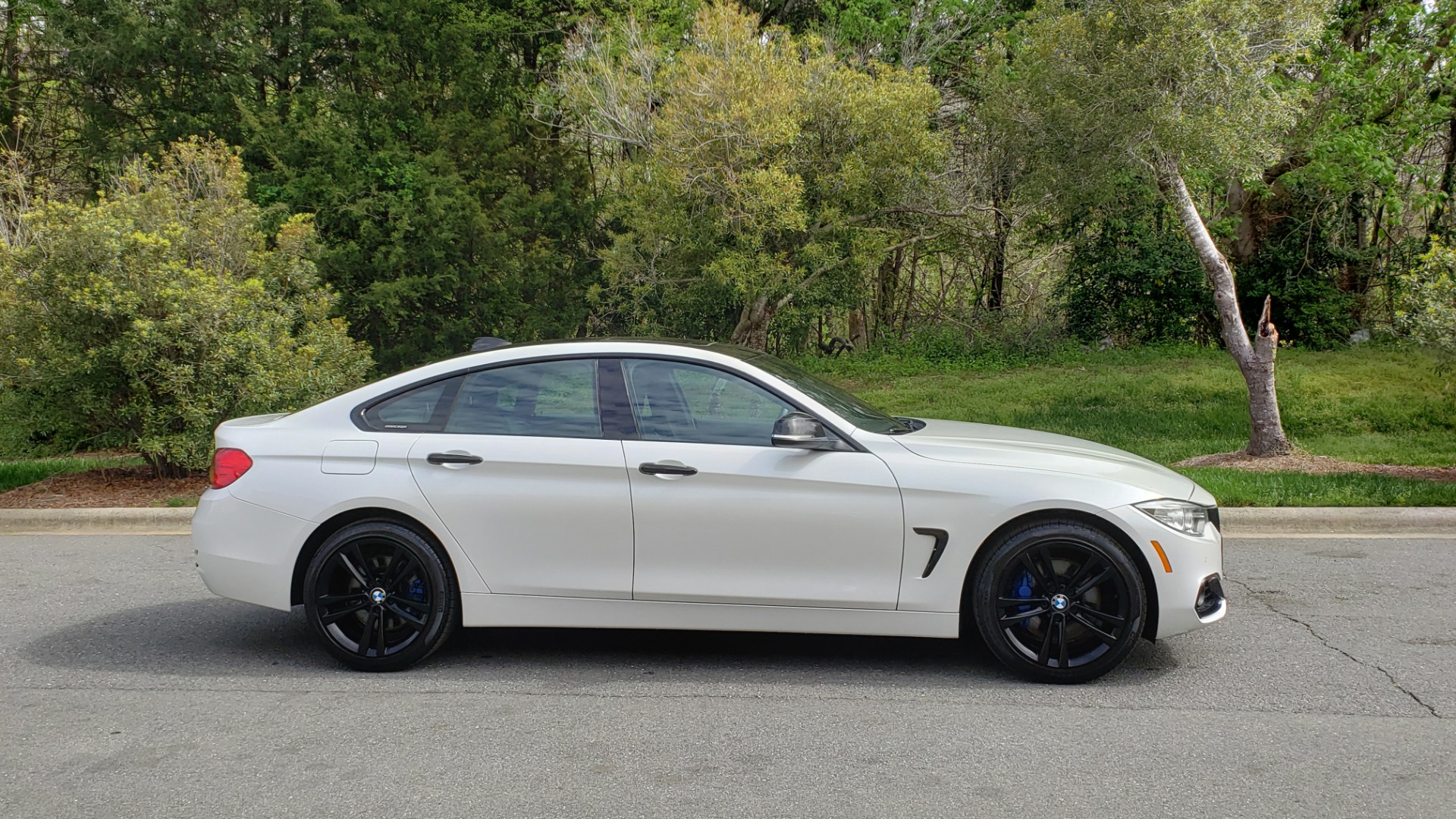 Used 2017 BMW 4 SERIES 440I XDRIVE / NAV / TECH PKG / DRVR ASST / SNRF / REARVIEW for sale Sold at Formula Imports in Charlotte NC 28227 12