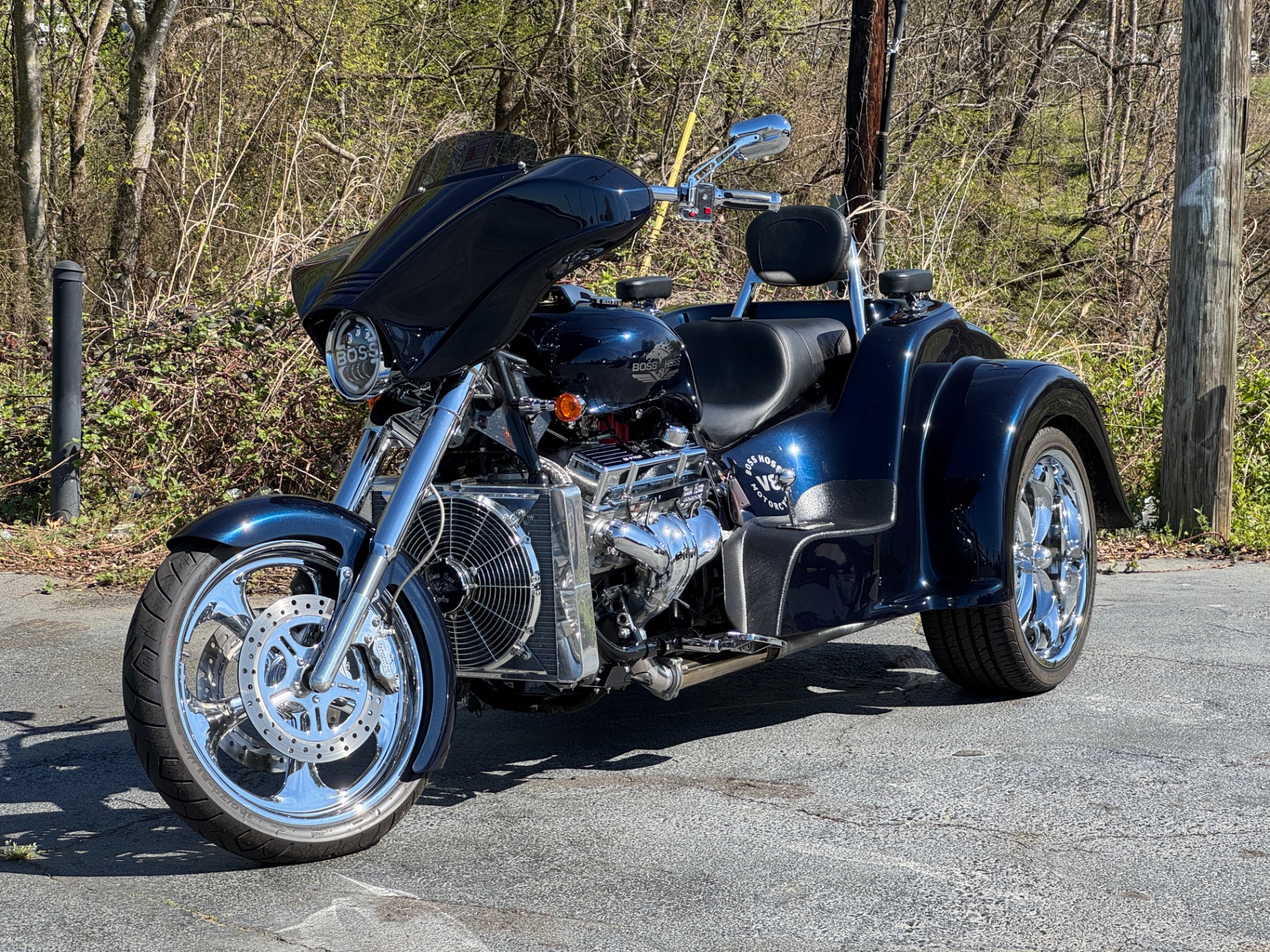 Used 2023 Boss Hoss Coupe Trike 383CI STROKER V8 for sale $59,999 at Formula Imports in Charlotte NC 28227 1