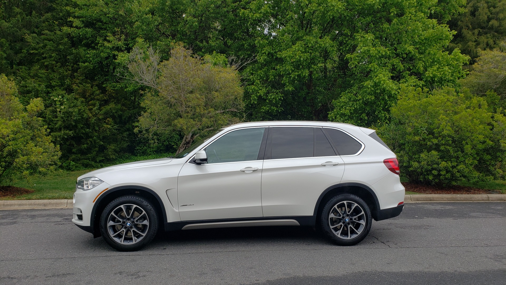 Used 2017 BMW X5 XDRIVE35I PREMIUM / DRVR ASST PLUS / CLD WTHR / REARVIEW for sale Sold at Formula Imports in Charlotte NC 28227 2