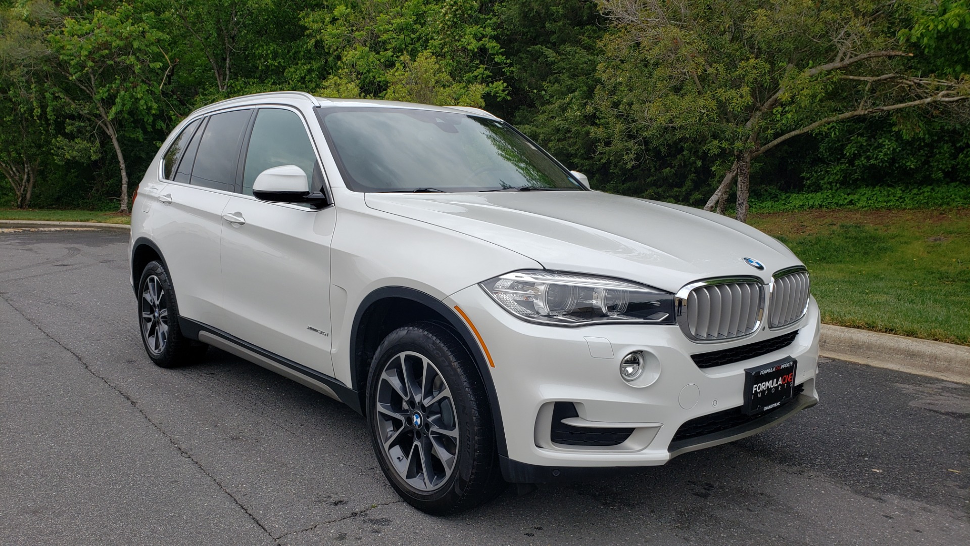 Used 2017 BMW X5 XDRIVE35I PREMIUM / DRVR ASST PLUS / CLD WTHR / REARVIEW for sale Sold at Formula Imports in Charlotte NC 28227 4