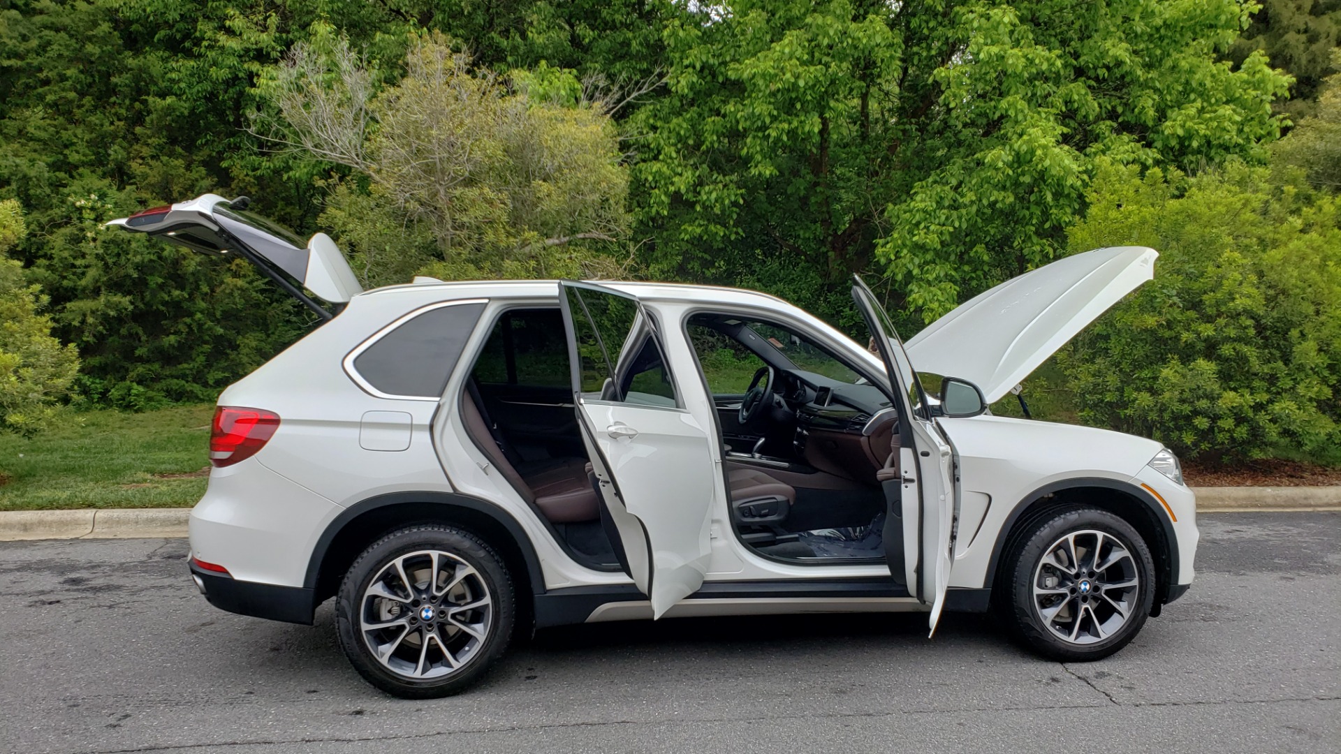 Used 2017 BMW X5 XDRIVE35I PREMIUM / DRVR ASST PLUS / CLD WTHR / REARVIEW for sale Sold at Formula Imports in Charlotte NC 28227 9