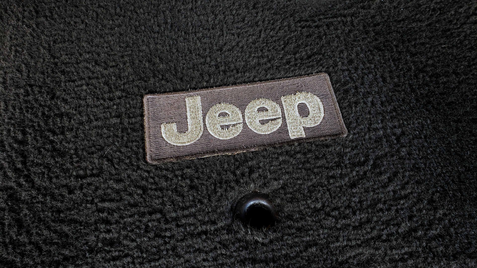 Used 2012 Jeep PATRIOT LATITUDE 4WD / SUNROOF / BOSTON ACOUSTICS SOUND for sale Sold at Formula Imports in Charlotte NC 28227 15