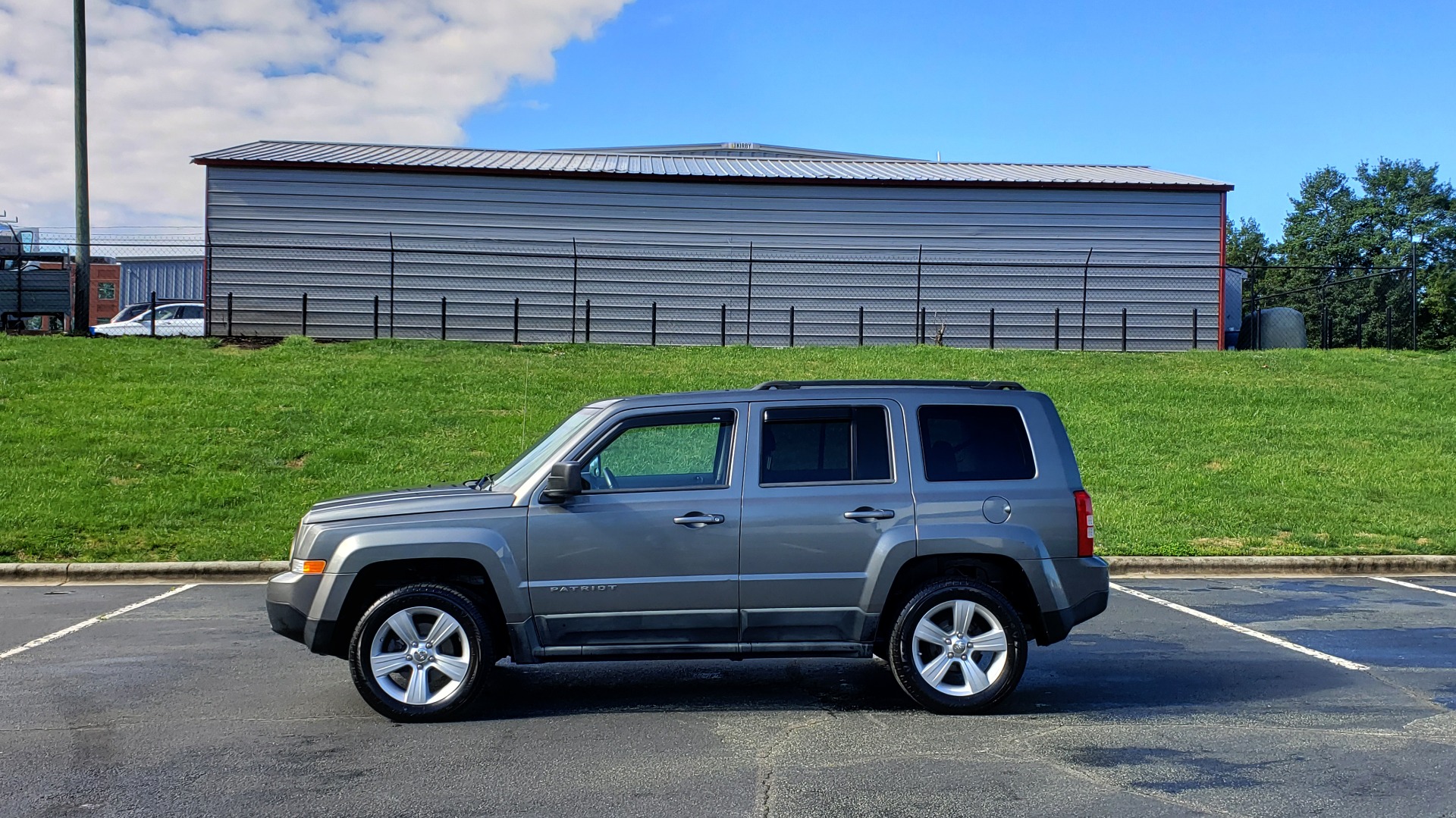 Used 2012 Jeep PATRIOT LATITUDE 4WD / SUNROOF / BOSTON ACOUSTICS SOUND for sale Sold at Formula Imports in Charlotte NC 28227 2