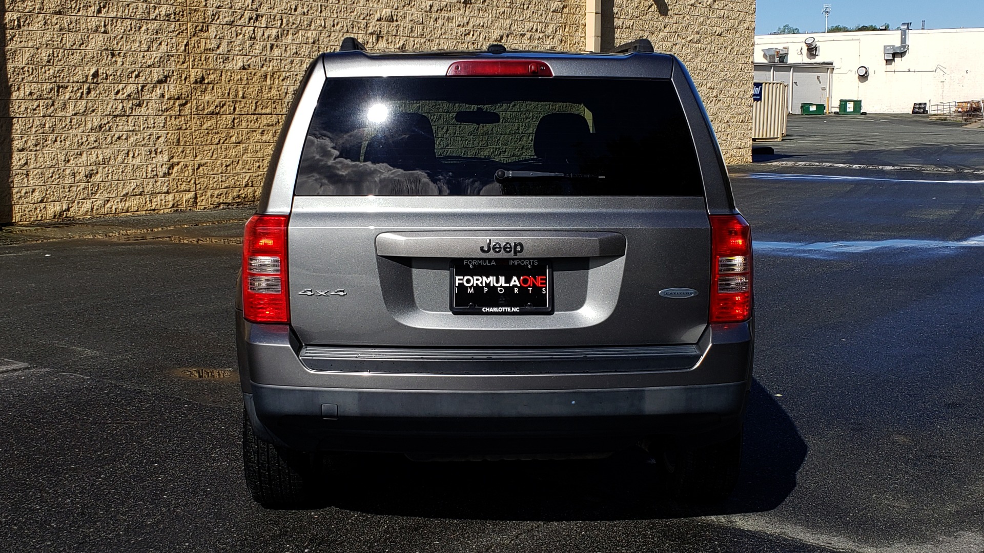 Used 2012 Jeep PATRIOT LATITUDE 4WD / SUNROOF / BOSTON ACOUSTICS SOUND for sale Sold at Formula Imports in Charlotte NC 28227 20