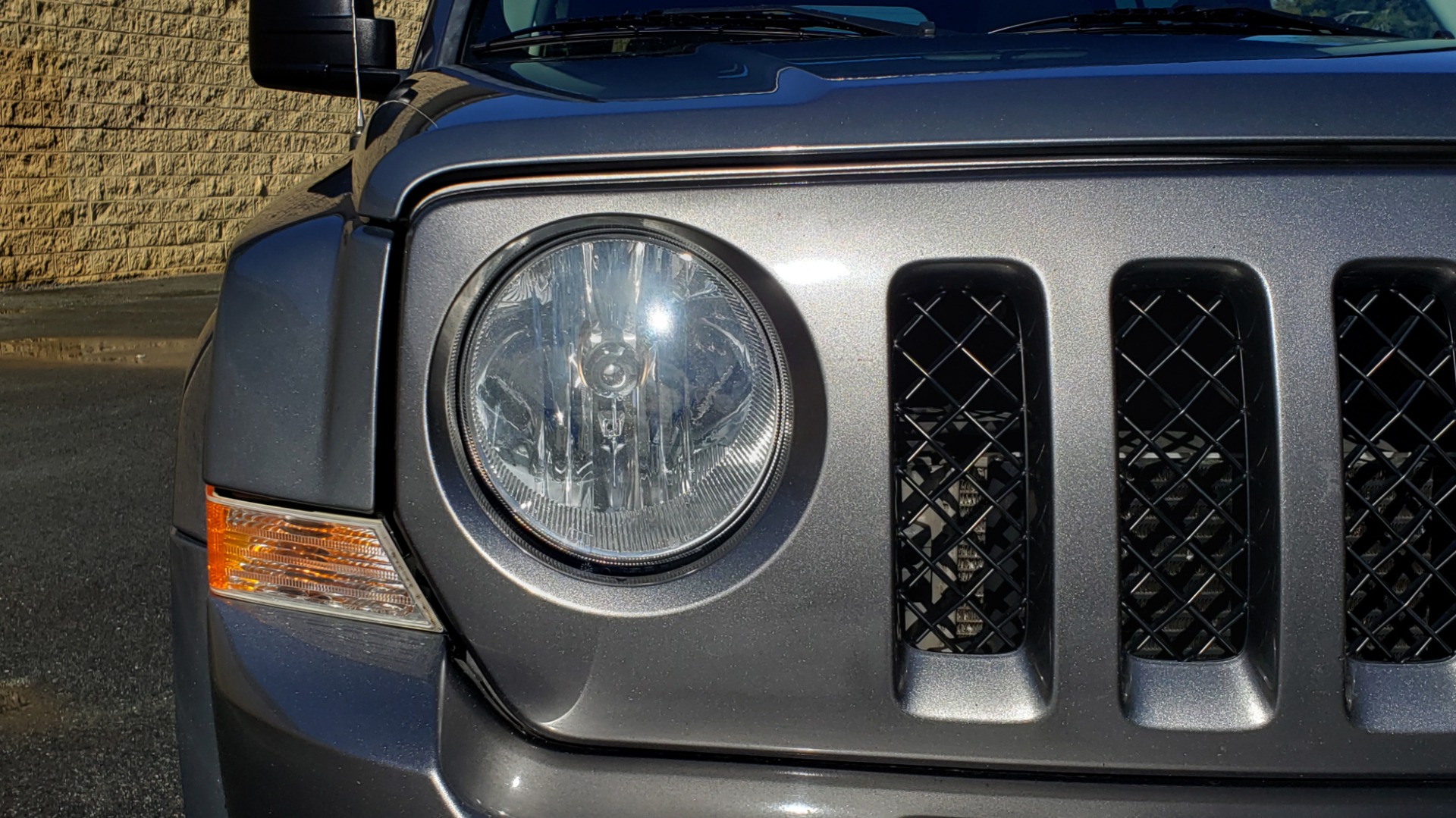 Used 2012 Jeep PATRIOT LATITUDE 4WD / SUNROOF / BOSTON ACOUSTICS SOUND for sale Sold at Formula Imports in Charlotte NC 28227 24