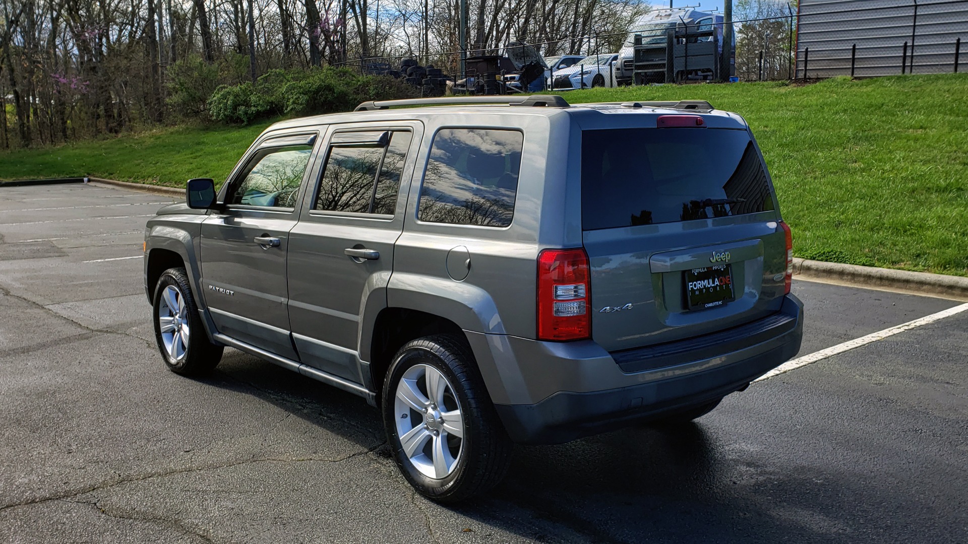 Used 2012 Jeep PATRIOT LATITUDE 4WD / SUNROOF / BOSTON ACOUSTICS SOUND for sale Sold at Formula Imports in Charlotte NC 28227 3