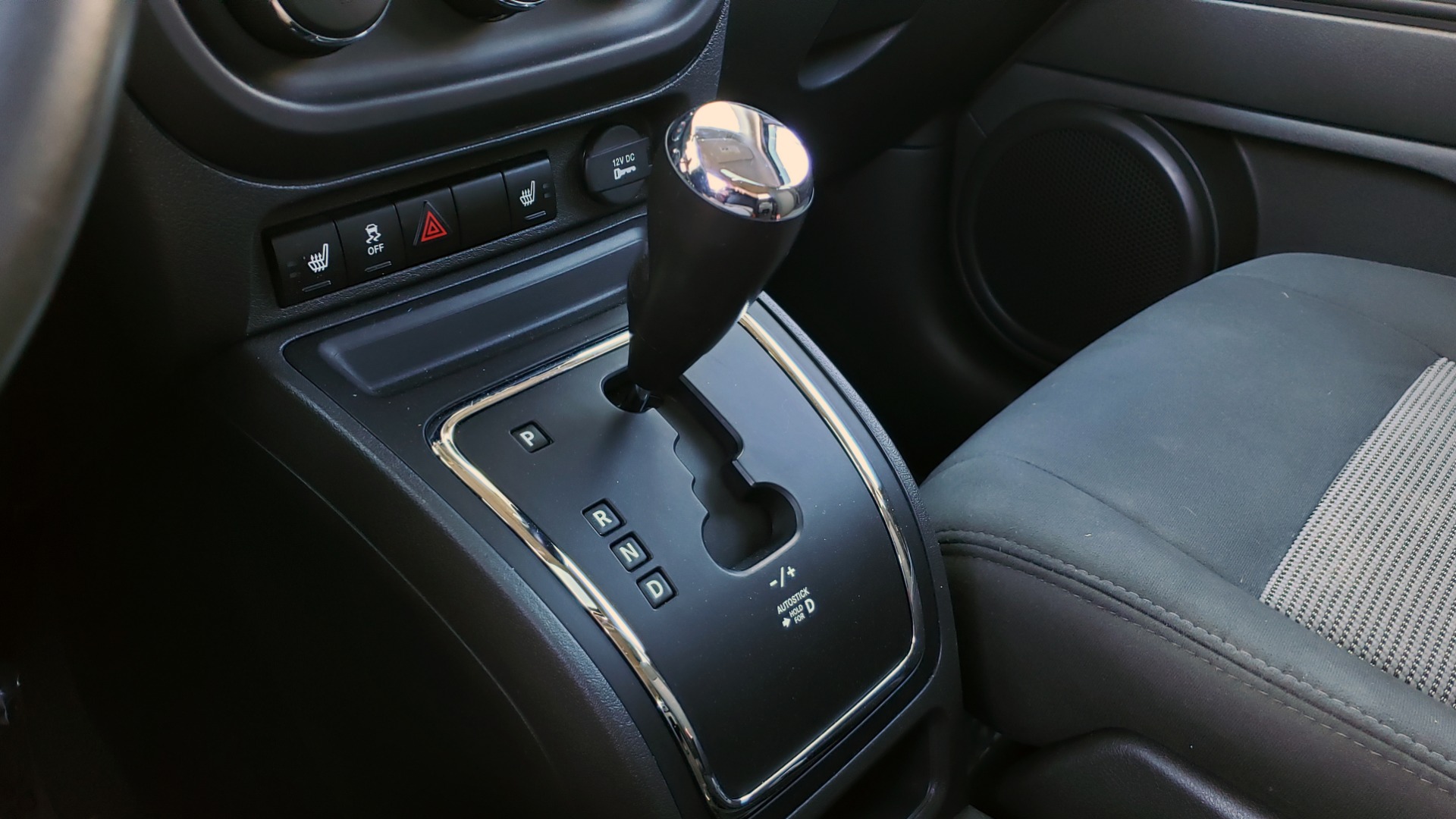 Used 2012 Jeep PATRIOT LATITUDE 4WD / SUNROOF / BOSTON ACOUSTICS SOUND for sale Sold at Formula Imports in Charlotte NC 28227 39